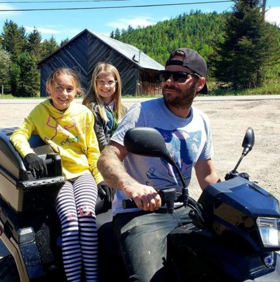 Meet your Posher, Jonathan - Picture 1 of 1